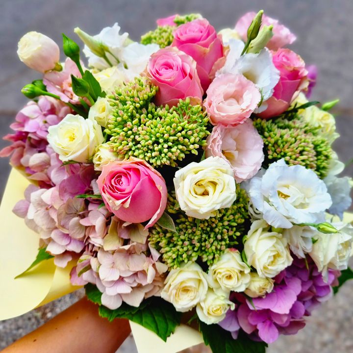 Rózsaszín gömbcsokor