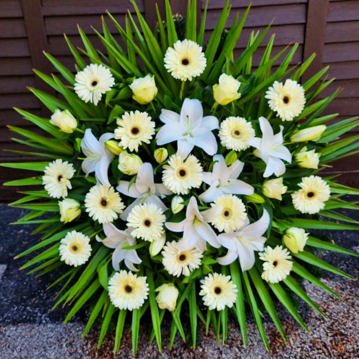 Álló koszorú fehér színben