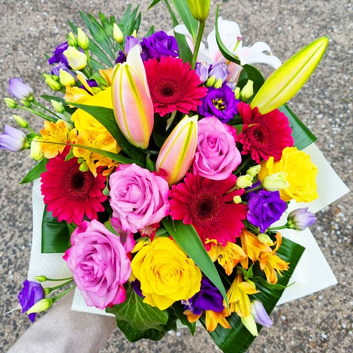 Színes gömbcsokor - KICSI MÉRET